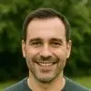 Testimonio de Iván Cota sobre V-Fortyflora de VitalHealth para aliviar el estreñimiento